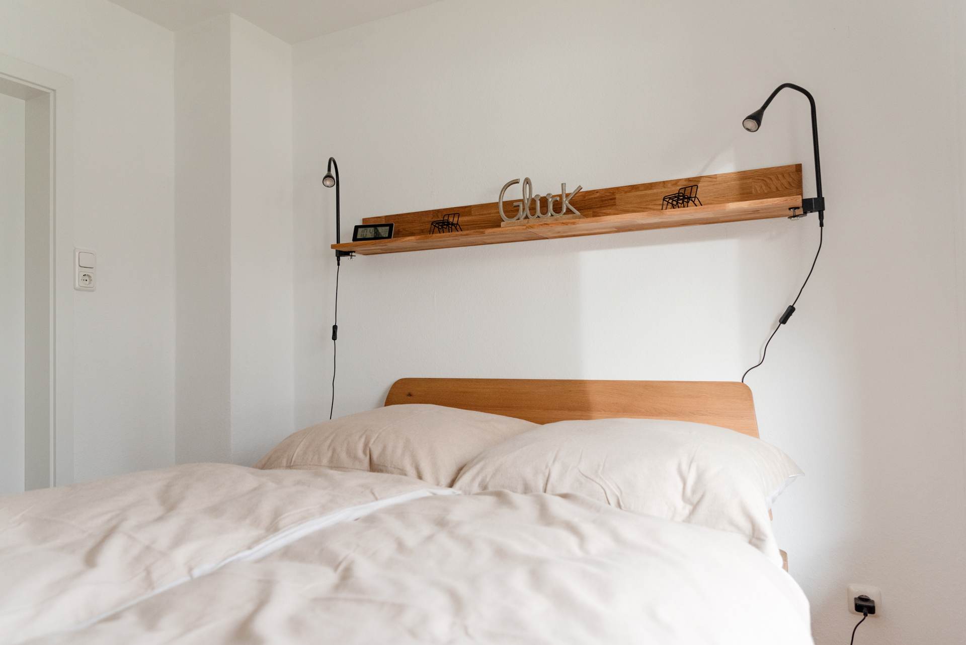 Ferienwohnung-Bad-Arolsen-Schlafzimmer-2